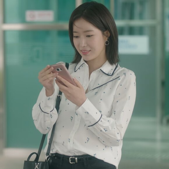 H&M Puff Sleeve Floral Blouse ASO My ID is Gangnam Beauty - Picture 8 of 9